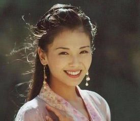 “阿朱妈”一词的由来与文化含义